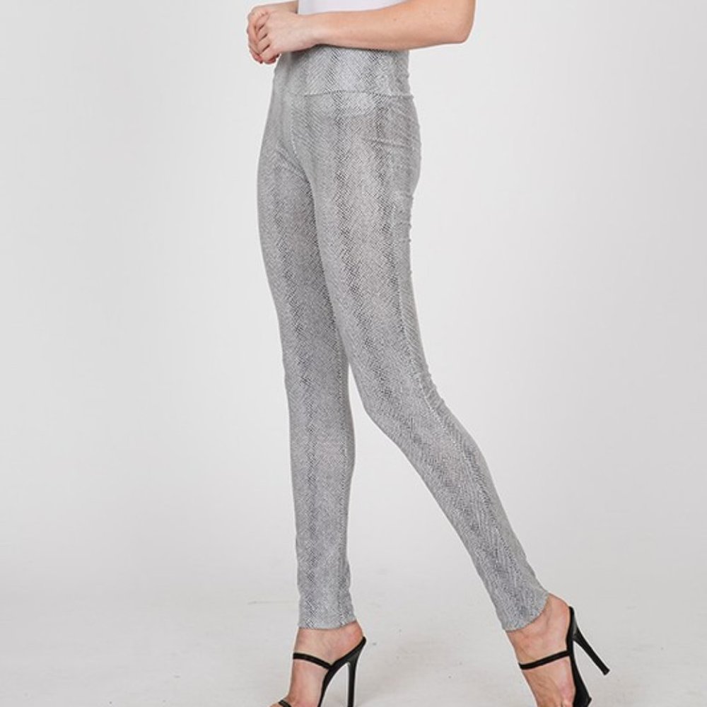 WHITE SNAKE PRINT PANTS - Picture 7 of 9
